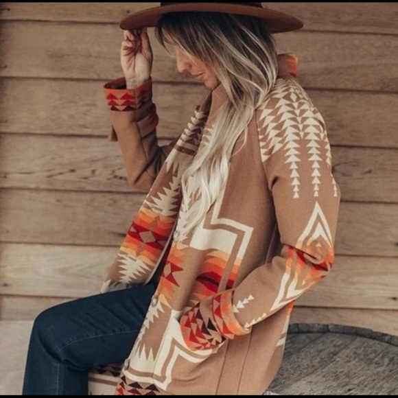 Tribal Inspired Print Western Blanket Trench - Picture 3 of 5